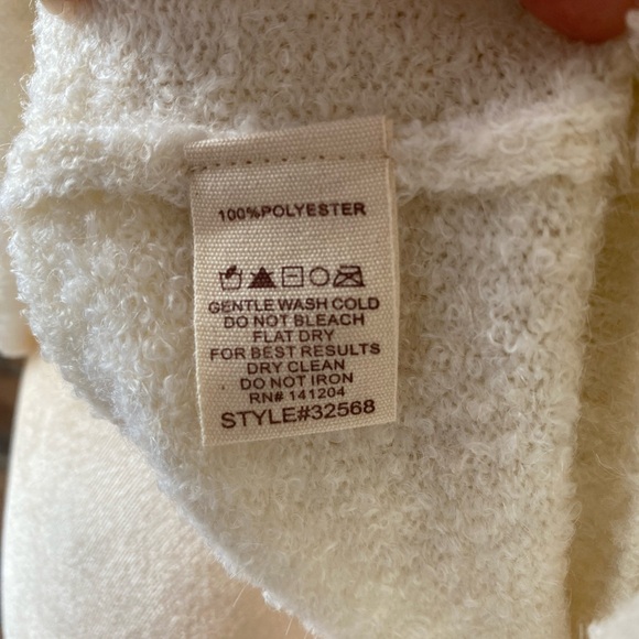 NWT Hem & Thread Fair Isle Turtle Neck Sweater Ivory and Pale Pink 100% Polyestr - Picture 5 of 9